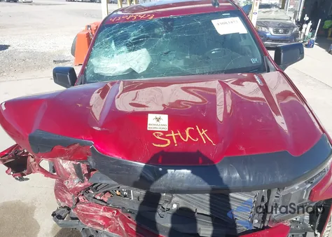 2021 Chevrolet Silverado 1500 4Wd Short Bed Rst из США, поврежденный, VIN 3GCUYEET4MG415611